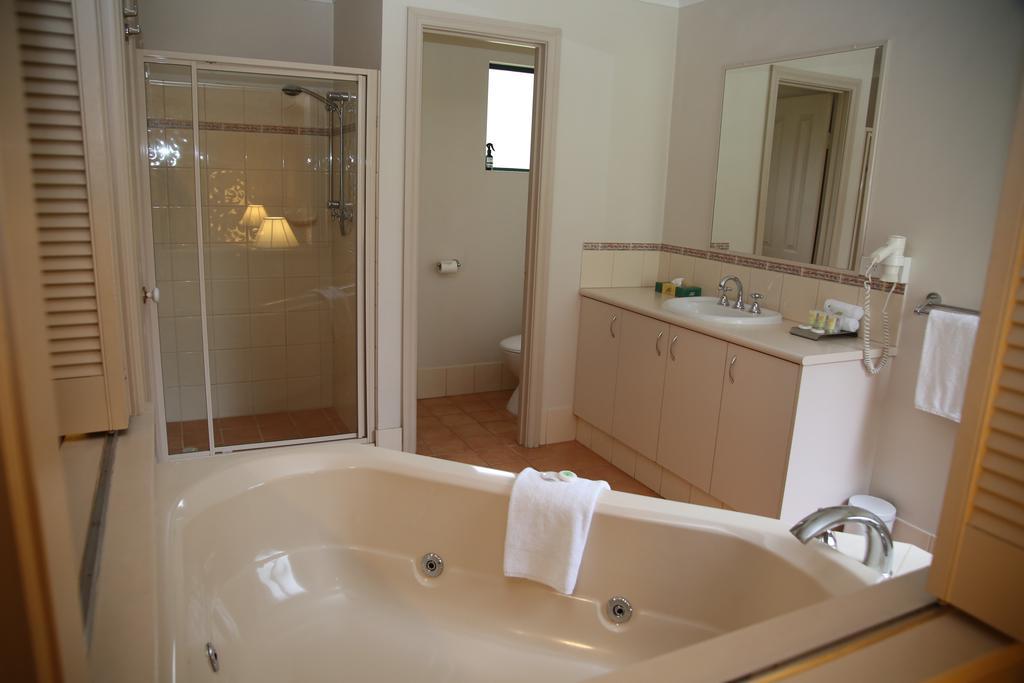 Bushy Lake Chalets マーガレットリバー エクステリア 写真
